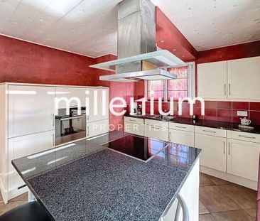 Maison jumelle lumineuse avec beau jardin clôturé - Photo 3