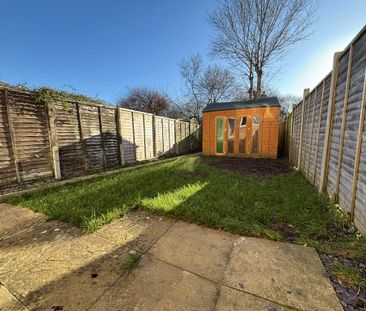 3 bedroom terraced house to rent - Photo 6