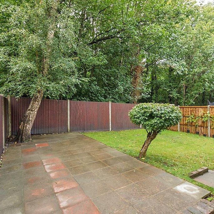 3 bedroom end of terrace house to rent - Photo 1