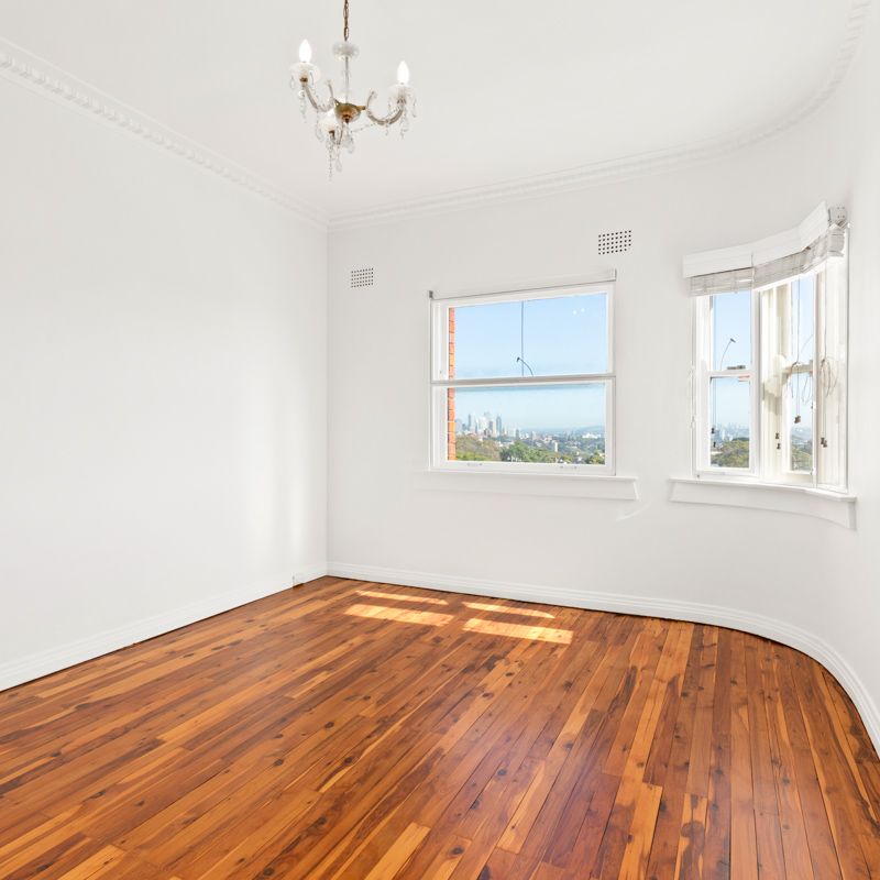 10/125 Old South Head Road, Bondi Junction NSW 2022 - Apartment For Rent | Domain - Photo 1
