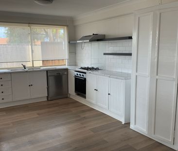 Low-Maintenance Living in a Convenient Location - Photo 6