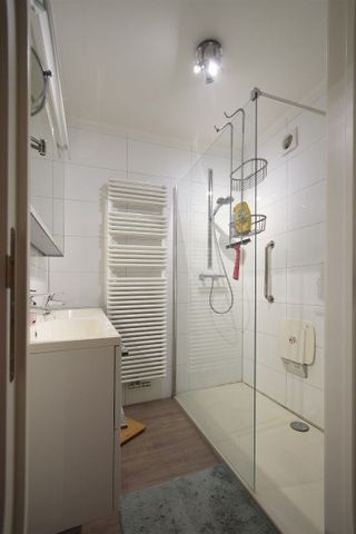 INSTAPKLAAR APPARTEMENT MET TERRAS EN GARAGE - Foto 4