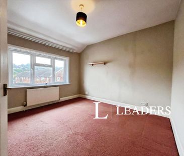 3 bedroom apartment to rent - Photo 4