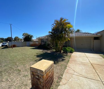 3 Newlyn Way, Coodanup, WA 6210 - Photo 3