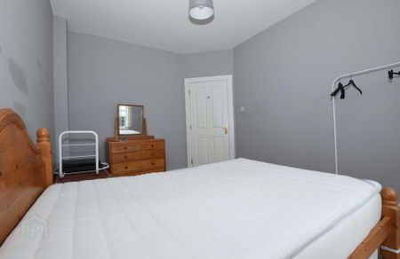 38 Lisburn Square, Lisburn, BT28 1TS - Photo 4