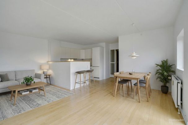 Lejlighed med privat terasse. - Photo 1