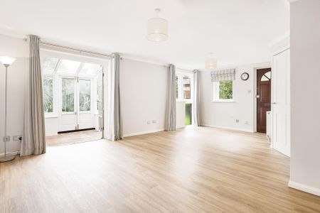 Friars Mead, Manchester Road, London, E14 - Photo 5