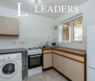 1 bedroom apartment to rent Latimer Close, Woking, GU22 - Photo 3
