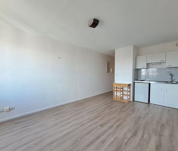 Location Appartement 1 pièce 24m² - Photo 2