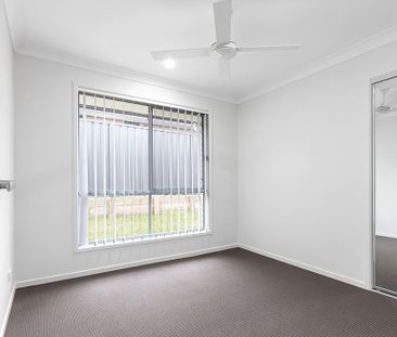 39 Mapplewell Circuit - Photo 3