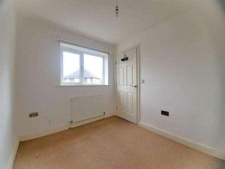 Nabcroft Lane, Crosland Moor, HD4 - Photo 5