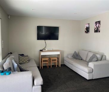 FAB 4 BEDROOM HOME - GLENDOWIE - Photo 4