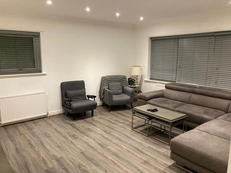 2 bedroom ground floor flat to rent - Photo 4