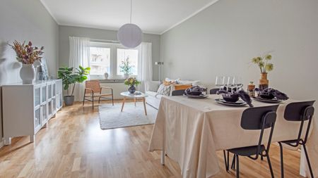 Intagsgatan, Eskilstuna - Photo 2