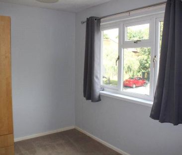 2 bedroom semi-detached house to rent - Photo 5