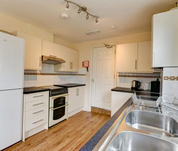 6 bedroom house to rent - Photo 4