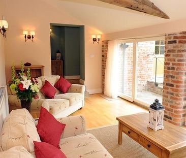 2 bedroom detached house to rent - Photo 2