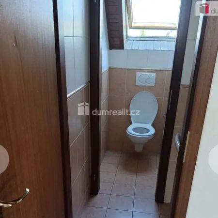 Pronájem v pokoji 30 m - Photo 3