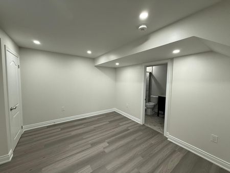 For Lease - 429 Stringer Circle, Milton, Ontario - Photo 2