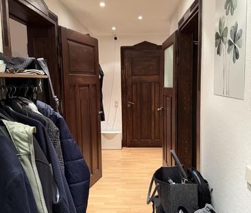 Charmante 3-Zimmer-Wohnung mit Balkon & Kamin in Altchemnitz! - Photo 1