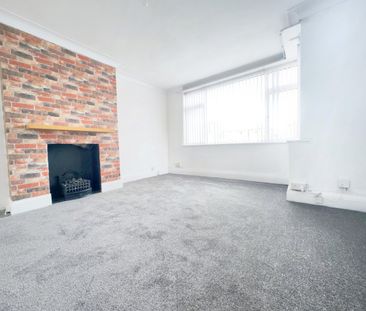 3 Bed End Terrace, Ivy Street, LS9 - Photo 1