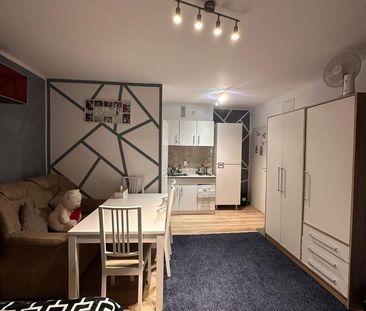 Möbelierte 1-Zimmer Wohnung / OF Waldstr. / 5min zur Innenstadt - Foto 1