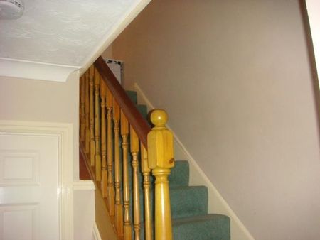 2 bedroom terraced house to rent - Photo 3