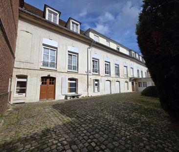 ** STUDIO ** - Photo 4