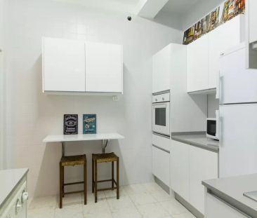 Room in a shared 5-bedroom apartment for rent in Universidad, bills... - Photo 6