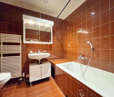 Superb apartment 5p / 3 bedrooms + mezzanine / Balcony - Photo 4