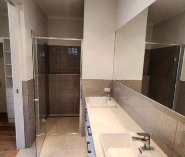 Brand New Designer Home - Photo 6