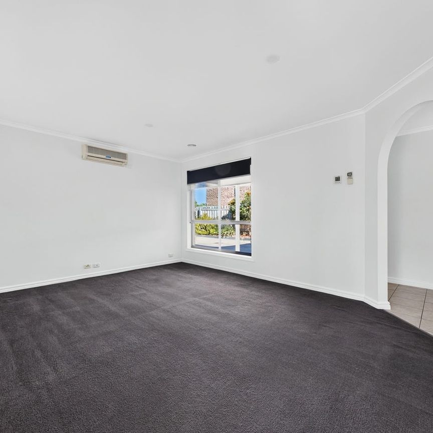 Spacious and Freshly Updated Home in a Convenient Altona Location - Photo 1
