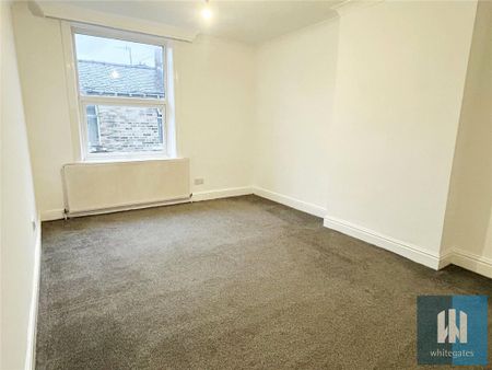 2 bedroom end of terrace house to rent - Photo 2