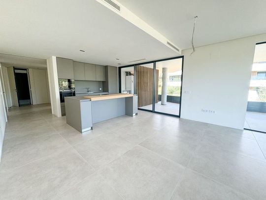 Alquiler de piso en Urbanizacion Sotogrande, 34 b - Foto 1