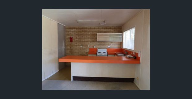 LOWSET BRICK 1 BEDROOM UNIT IN COMPLEX OF ONLY 4 - Photo 1