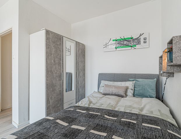 City-Residence: Schön möbliertes Apartment mit Balkon und Blick auf den Main - Photo 1