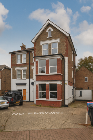 1 bedroom flat to rent - Photo 2