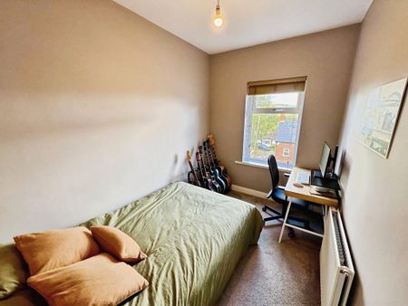 2 bedroom terraced house to rent - Photo 4