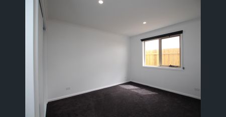 Low Maintenance Home - Photo 5