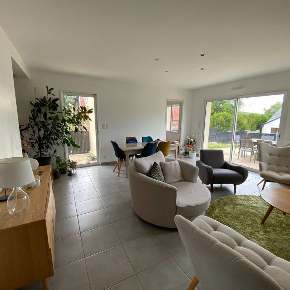 Maison 6 pièces – 136 m² environ à Guignen (ref : G75896) - Photo 1