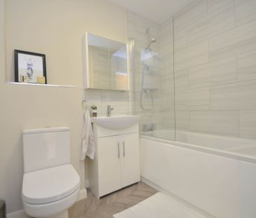 Le Safferne Gardens, Norwich - Photo 4