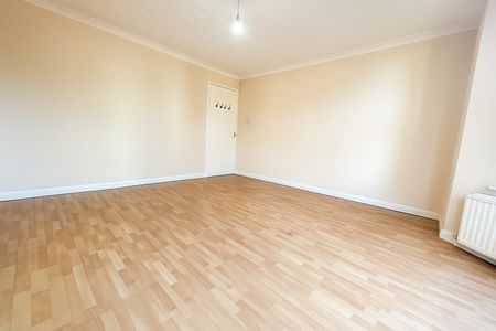 2 Bedroom Flat To Let - HP13 - Photo 2