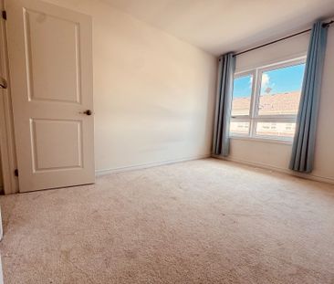 For Lease - 70 Chicago Lane, Markham, Ontario - Photo 5