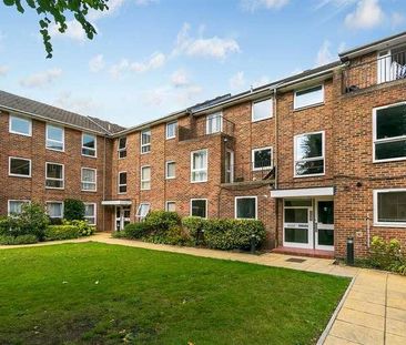 Sandringham Court, Arragon Road, Twickenham, TW1 - Photo 1