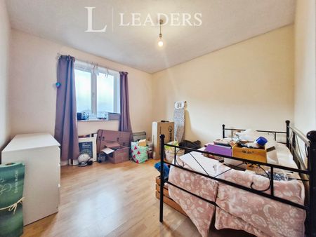 2 bedroom flat to rent Gosport Town Centre - Photo 5
