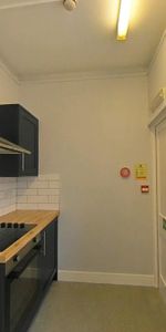 Groovy Towers, Leicester Road, Loughborough, LE11 - Photo 3