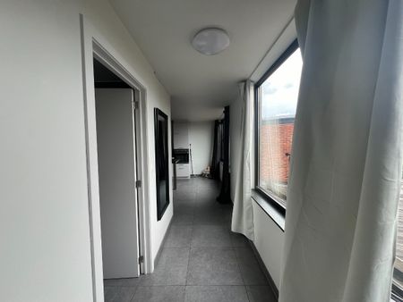 Appartement met zeer ruim terras in hartje Lommel! - Photo 2