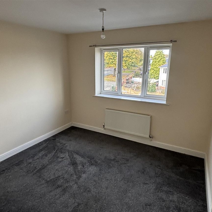2 bed flat to rent on Ilkeston, Church Street, DE7 - Photo 1