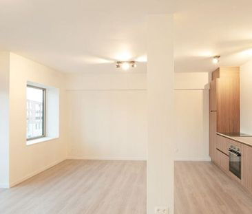 Appartement te huur in Sint-Niklaas voor € 1.225 met 2 slaapkamers - Photo 4