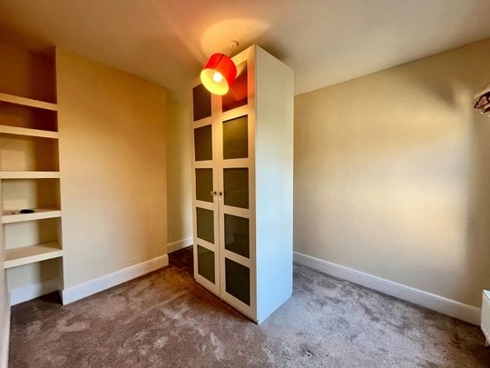 Terraced House to rent on - Photo 1